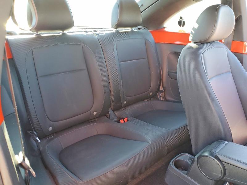 2016 Volkswagen Beetle se