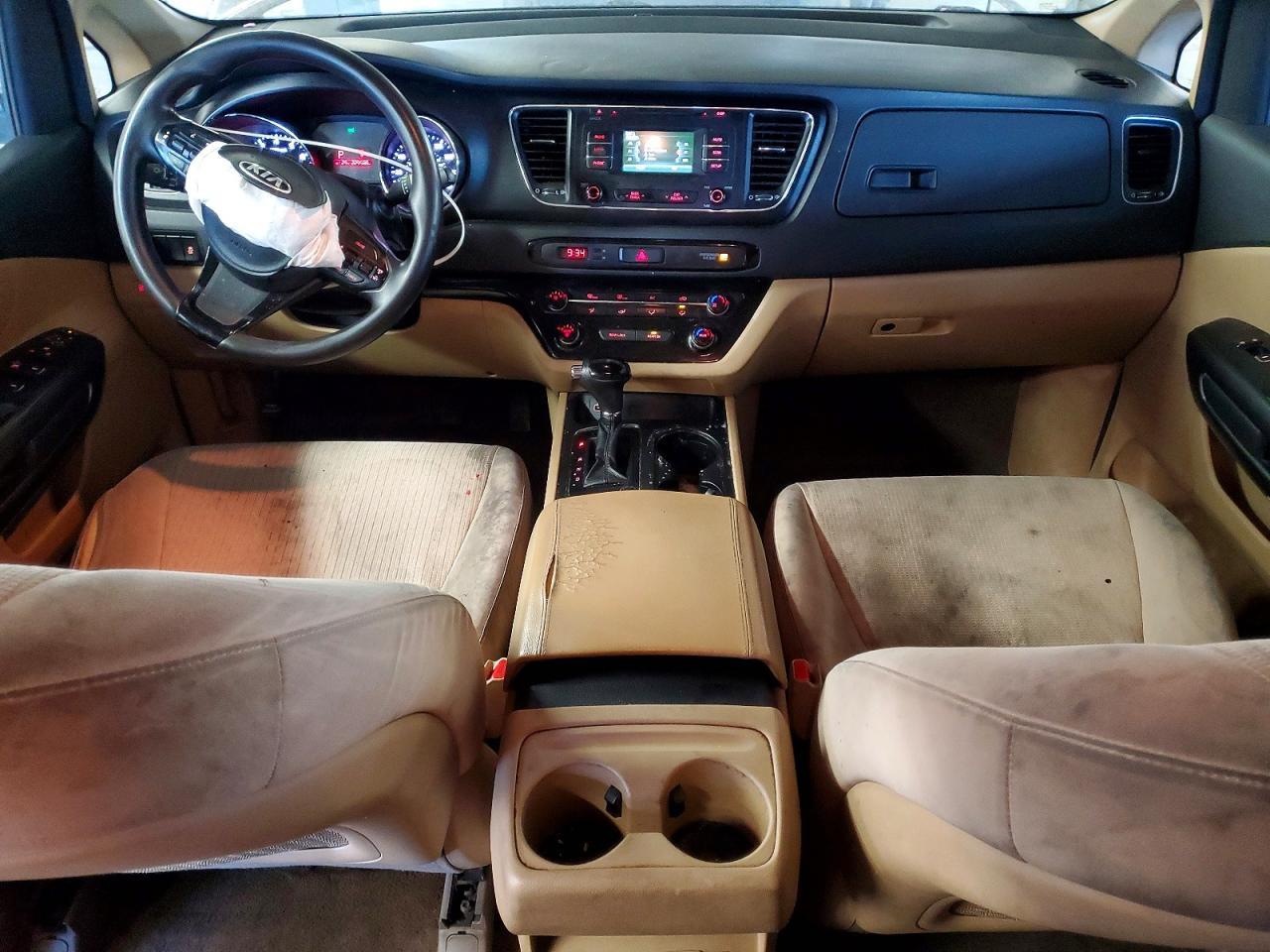 2016 KIA Sedona lx