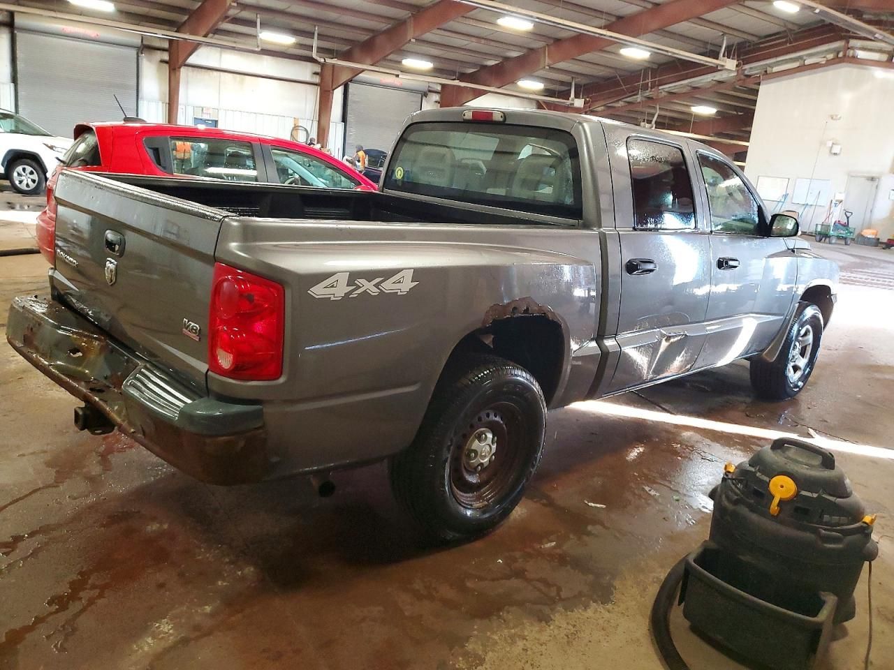 2005 Dodge Dakota Quattro