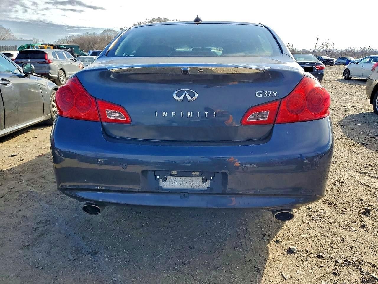2012 Infiniti G37