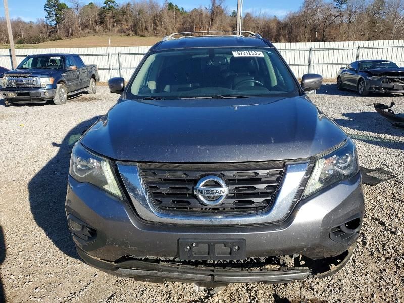 2018 Nissan Pathfinder s