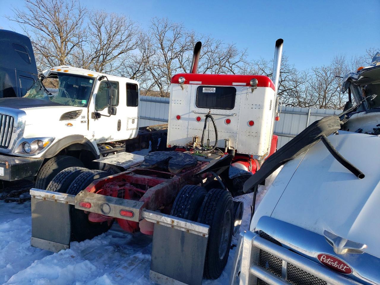 2001 Peterbilt 379