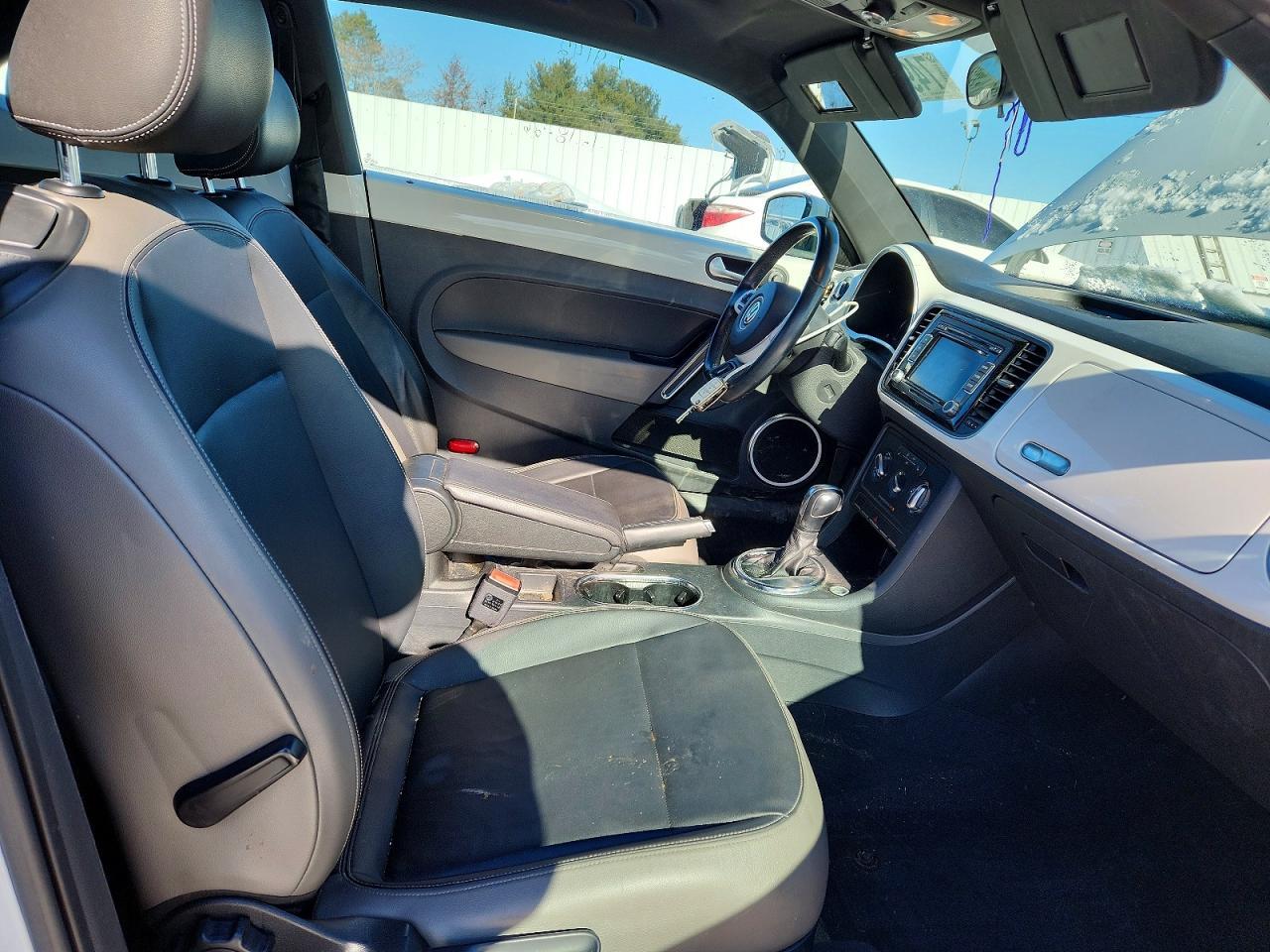 2013 Volkswagen Beetle