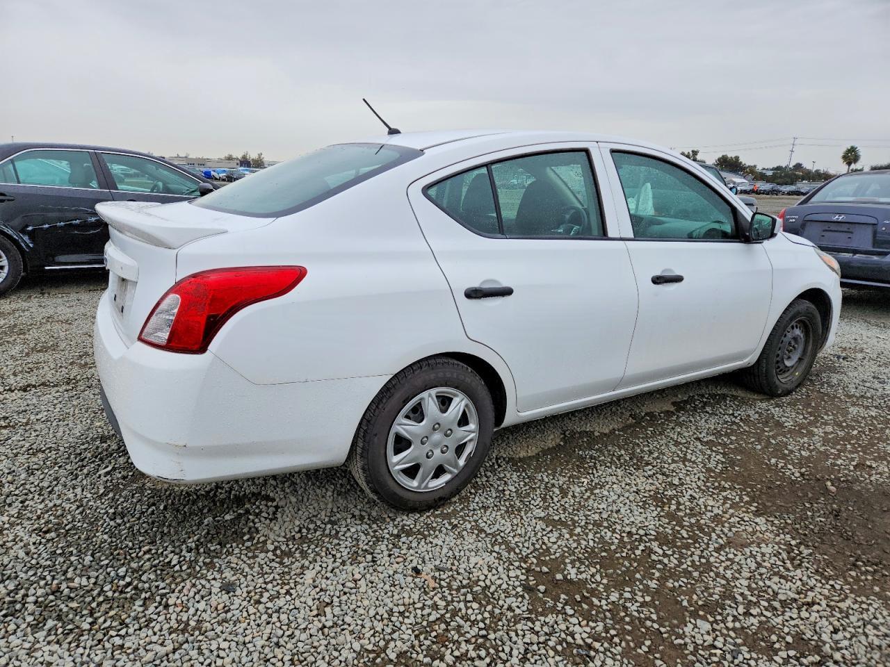 2019 Nissan Versa s