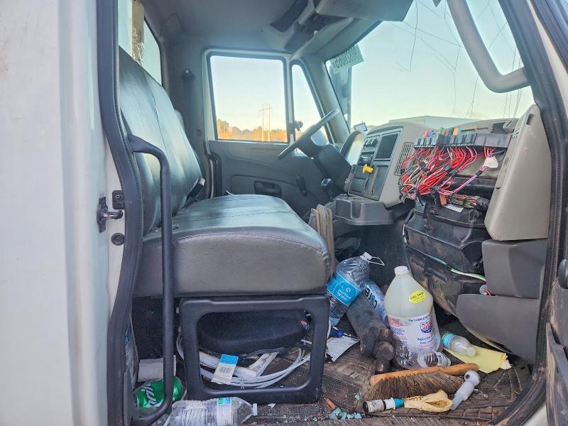 2019 International 4300 BOX Truck