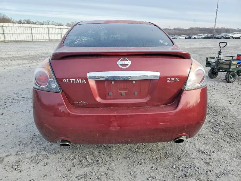 2010 Nissan Altima Base