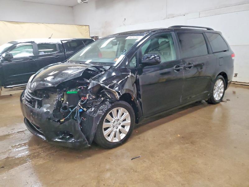 2011 Toyota Sienna xle
