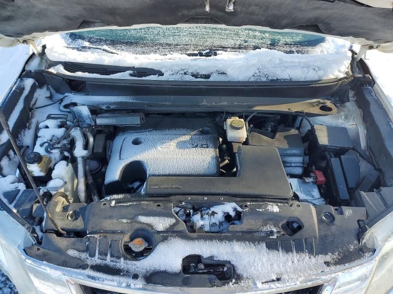 2013 Nissan Pathfinder s