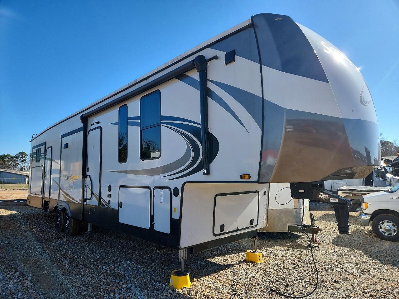 2022 Forest River Sandpiper Towables