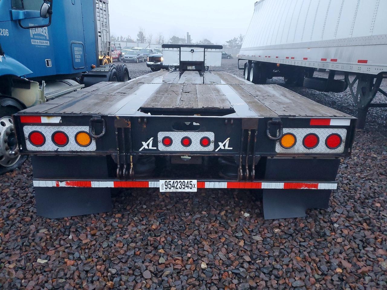2013 XL Trailer