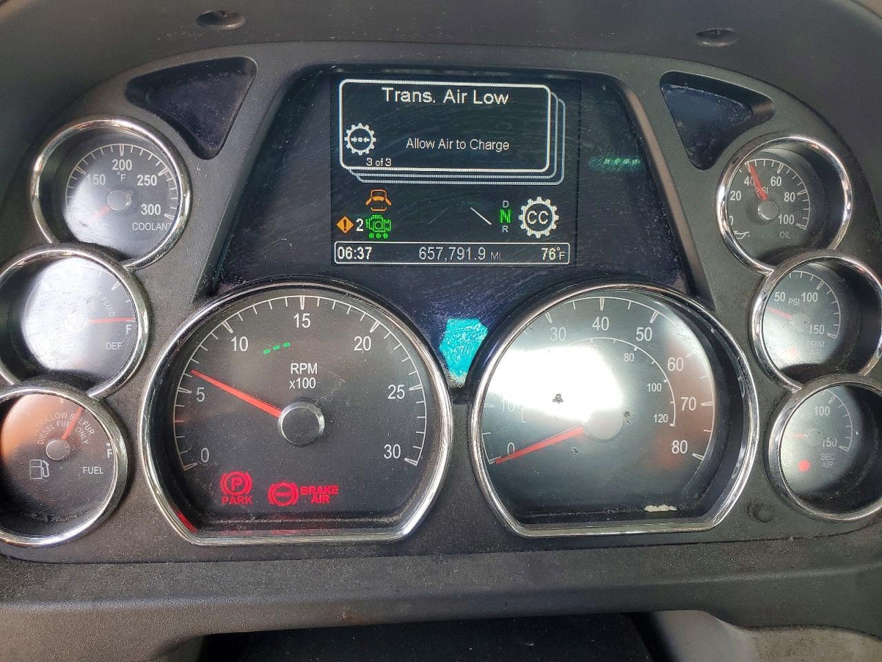 2020 Peterbilt 579 Semi Truck