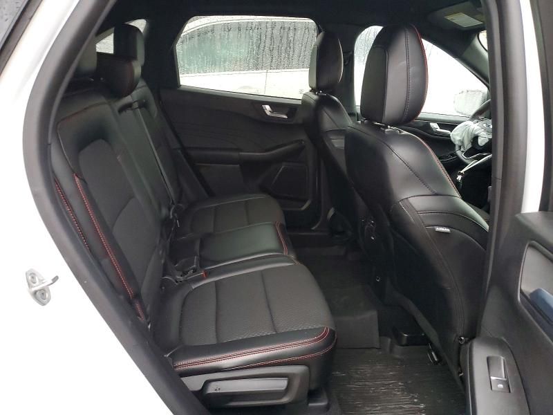 2023 Ford Escape st Line