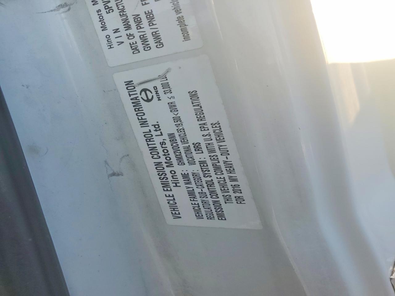 2016 Hino 258LP BOX Truck