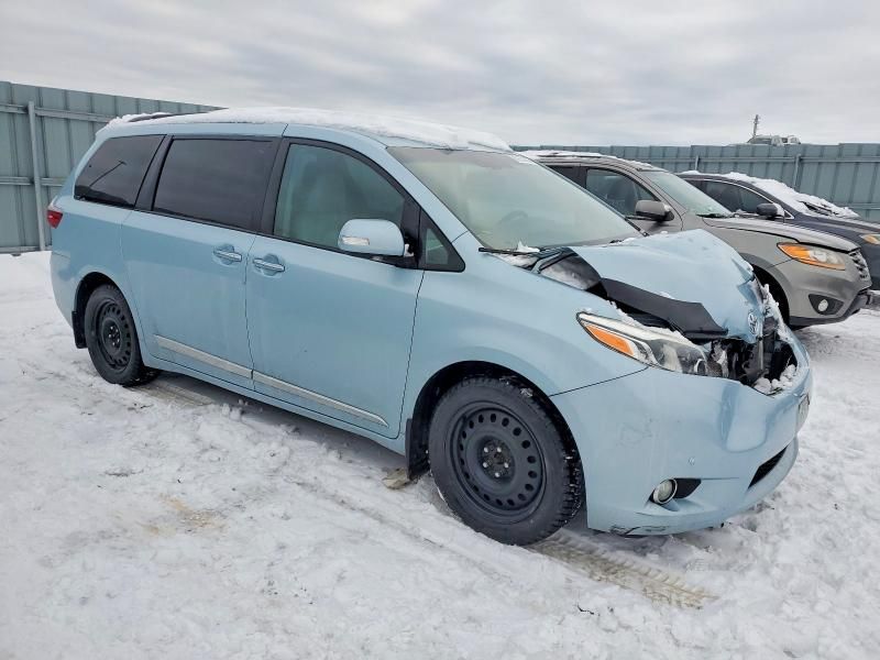 2015 Toyota Sienna xle