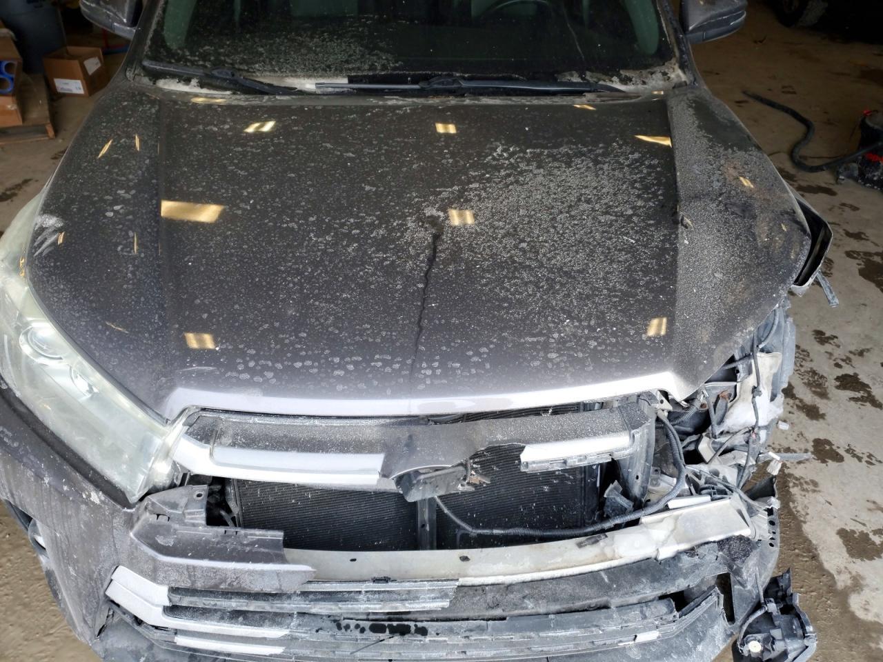 2017 Toyota Highlander se