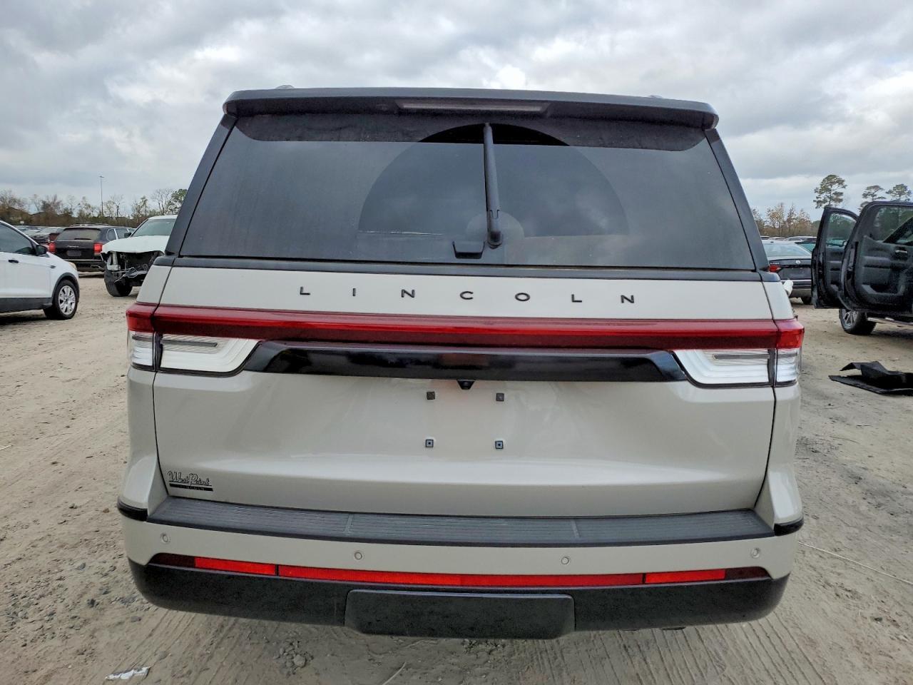 2024 Lincoln Navigator Reserve
