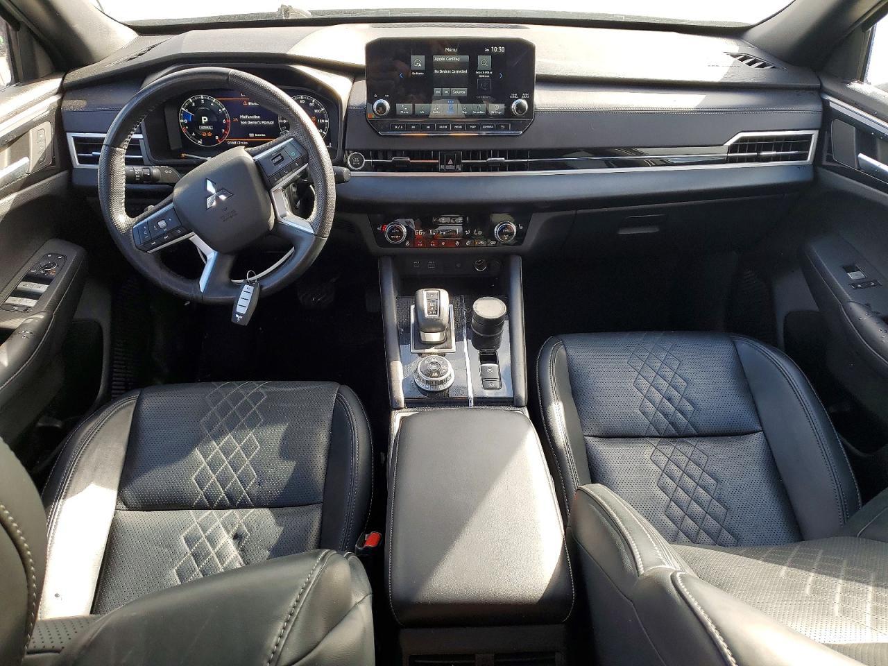 2024 Mitsubishi Outlander sel