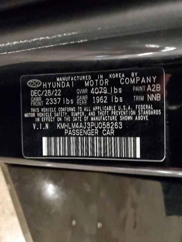 2023 Hyundai Elantra Blue