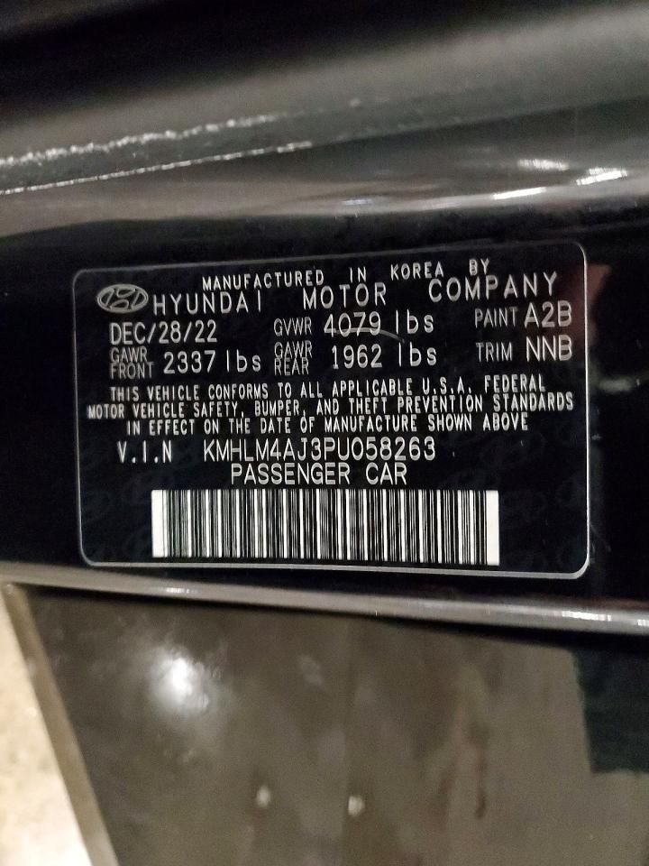 2023 Hyundai Elantra Blue