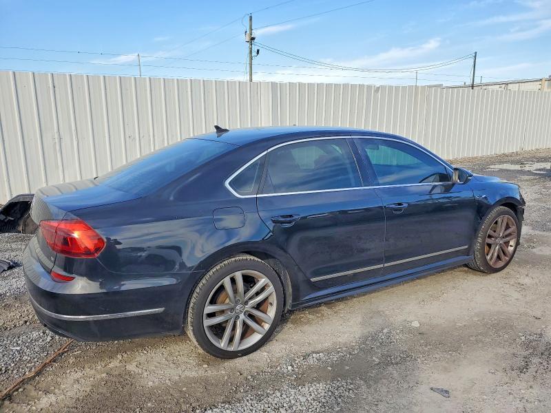 2017 Volkswagen Passat R-line