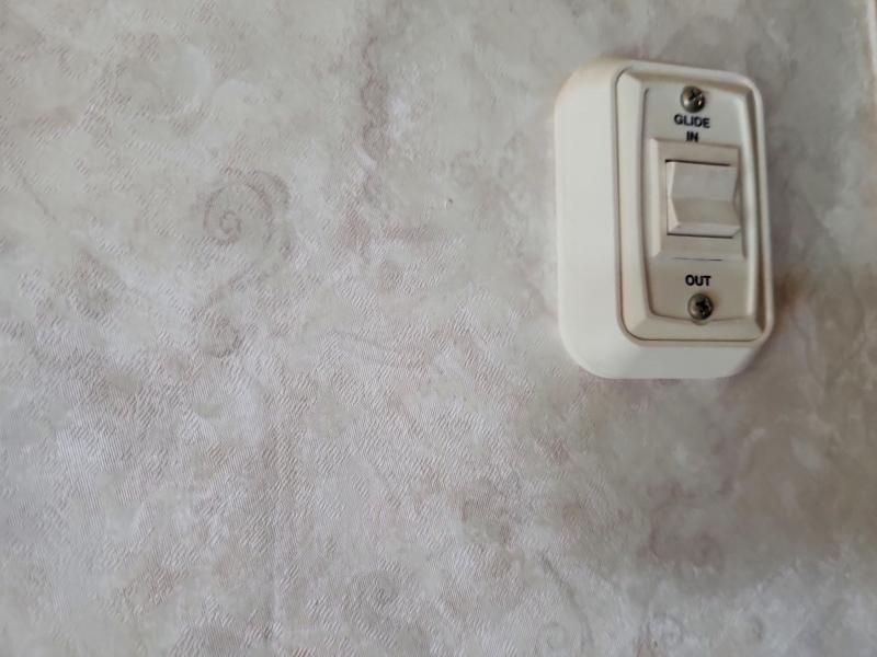 2001 Nuwa Hitchhiker