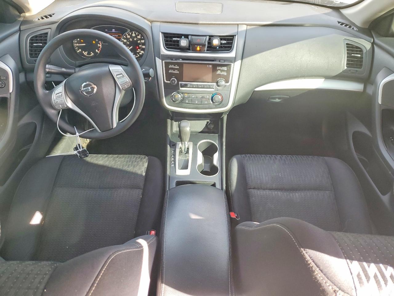 2017 Niss Altima 2.5 s