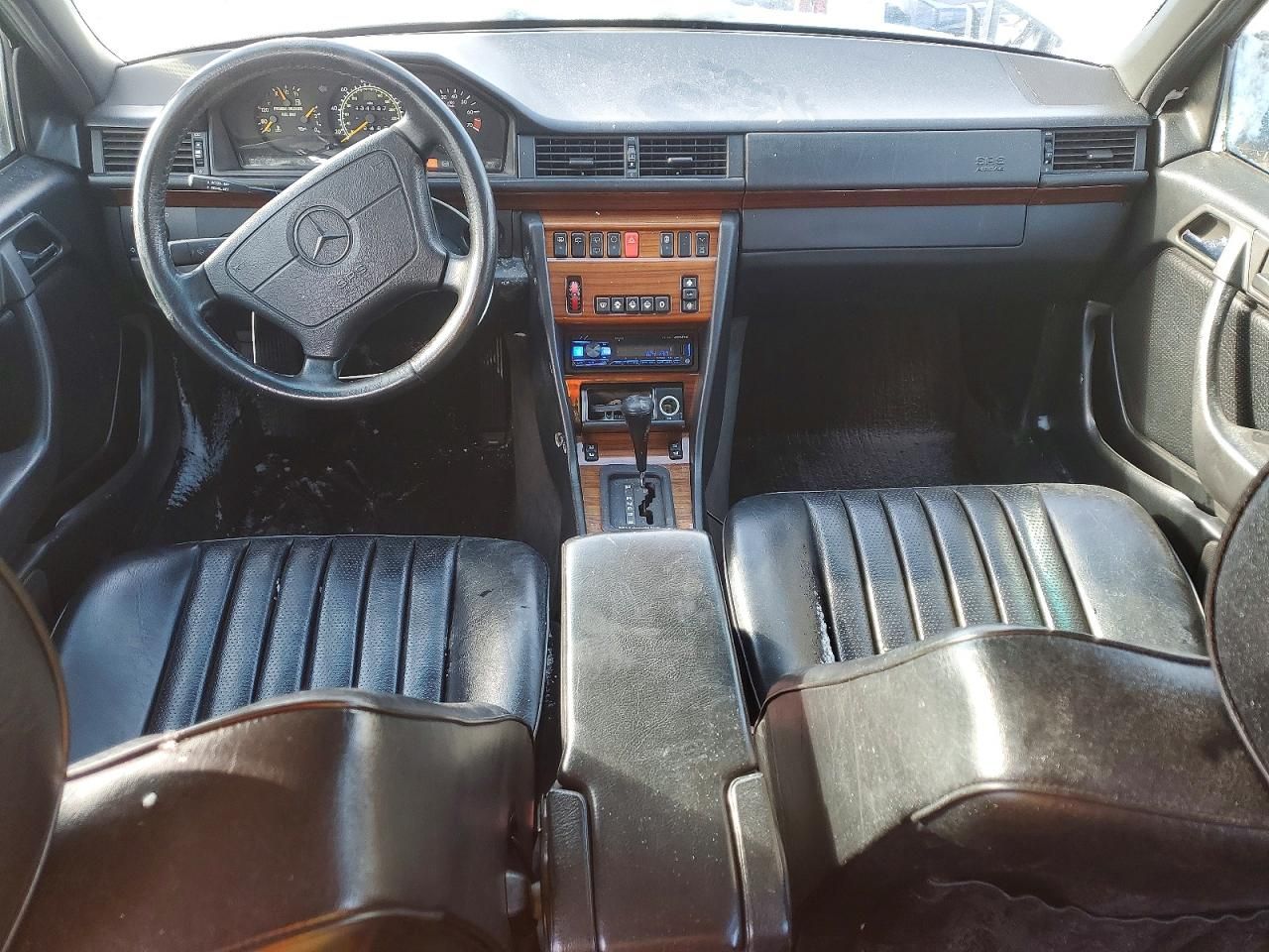 1995 Mercedes-Benz E 320