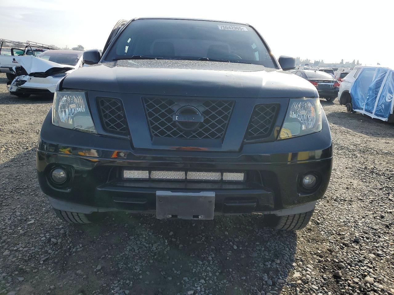 2012 Nissan Frontier s