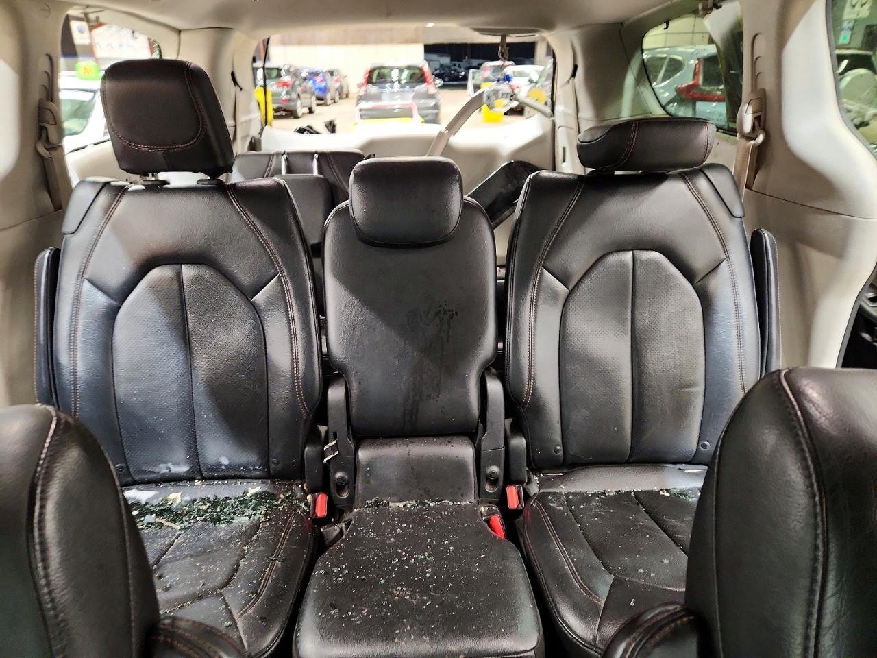 2018 Chrysler Pacifica Touring l