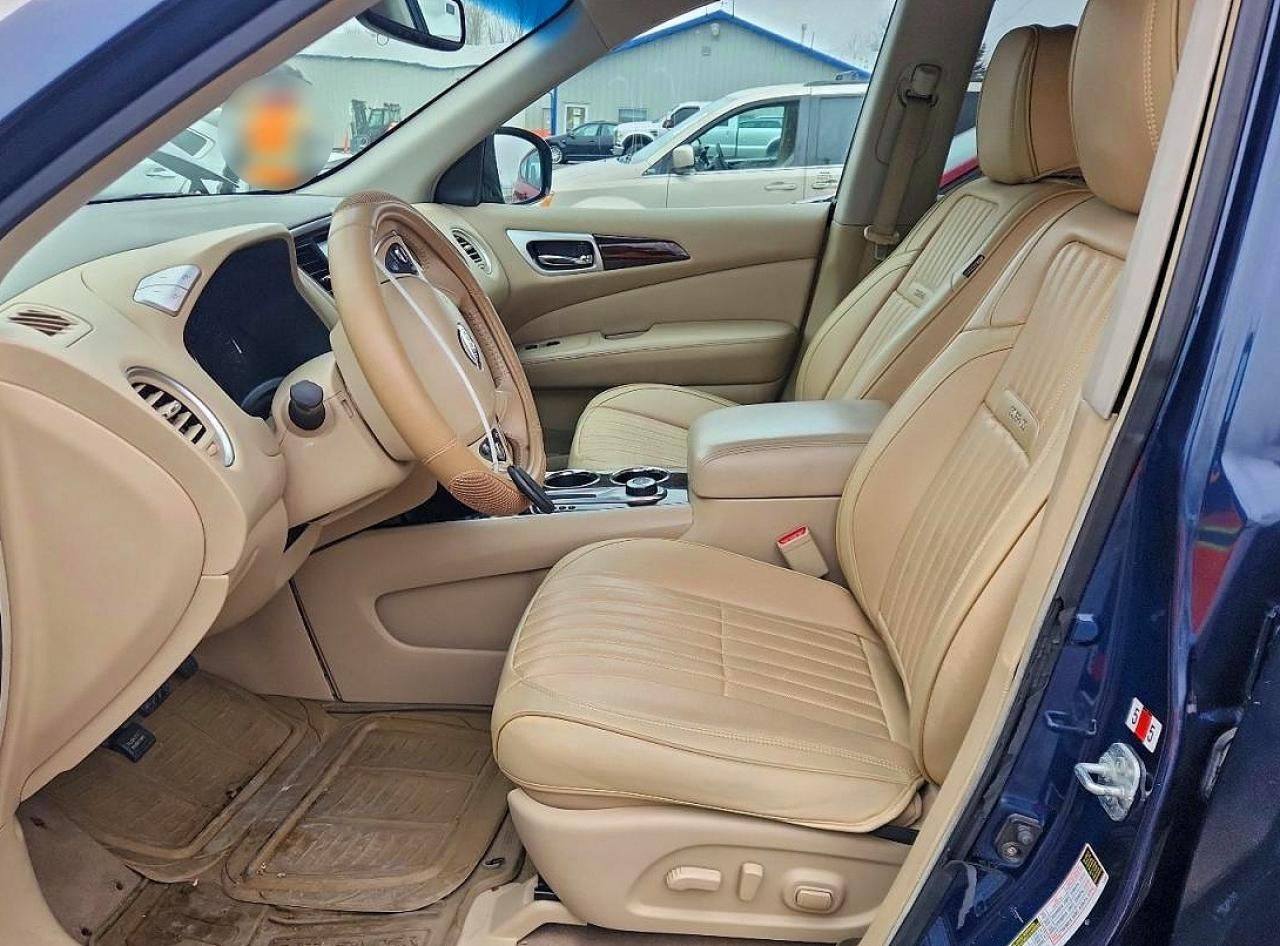 2013 Nissan Pathfinder s