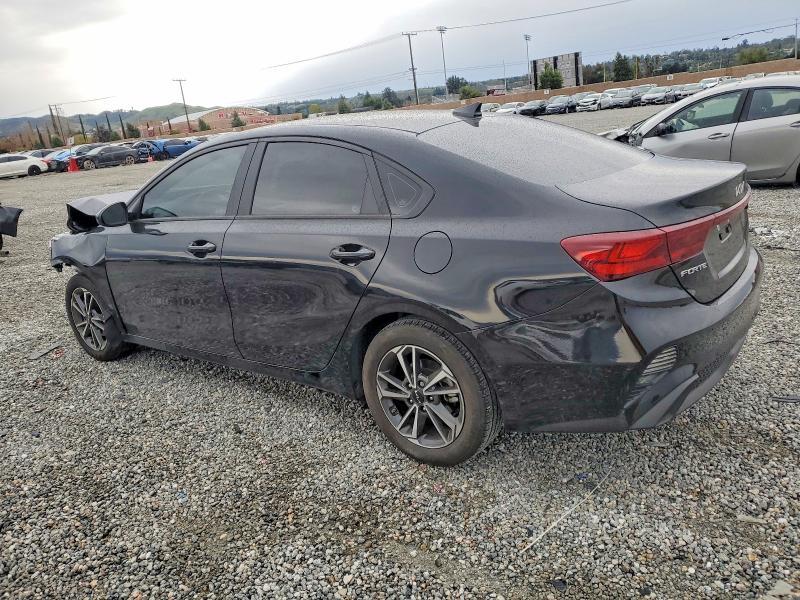 2023 KIA Forte lx