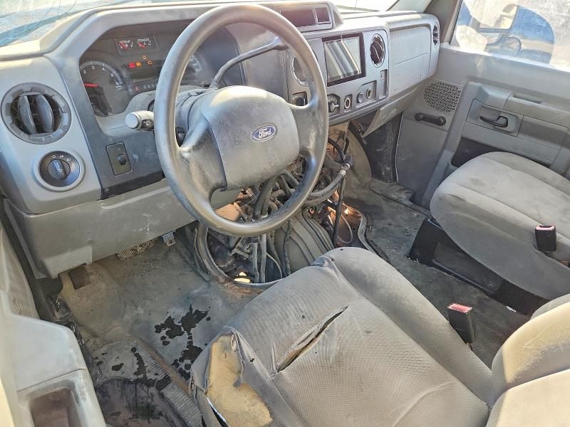 2010 Ford Econoline E250 Van