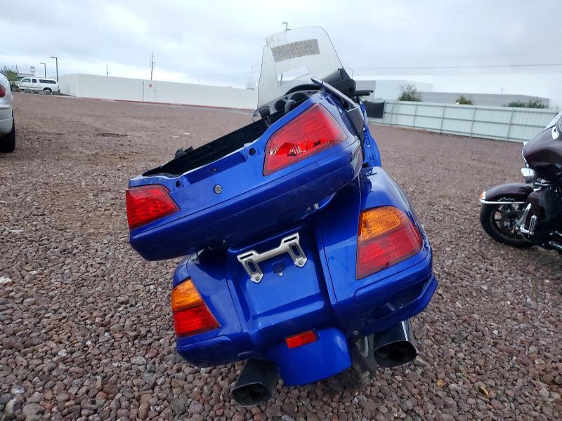 2005 Honda GL1800
