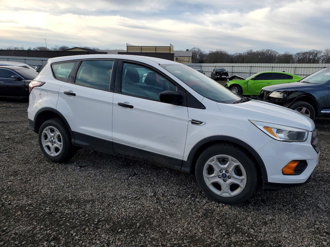 2017 Ford Escape s