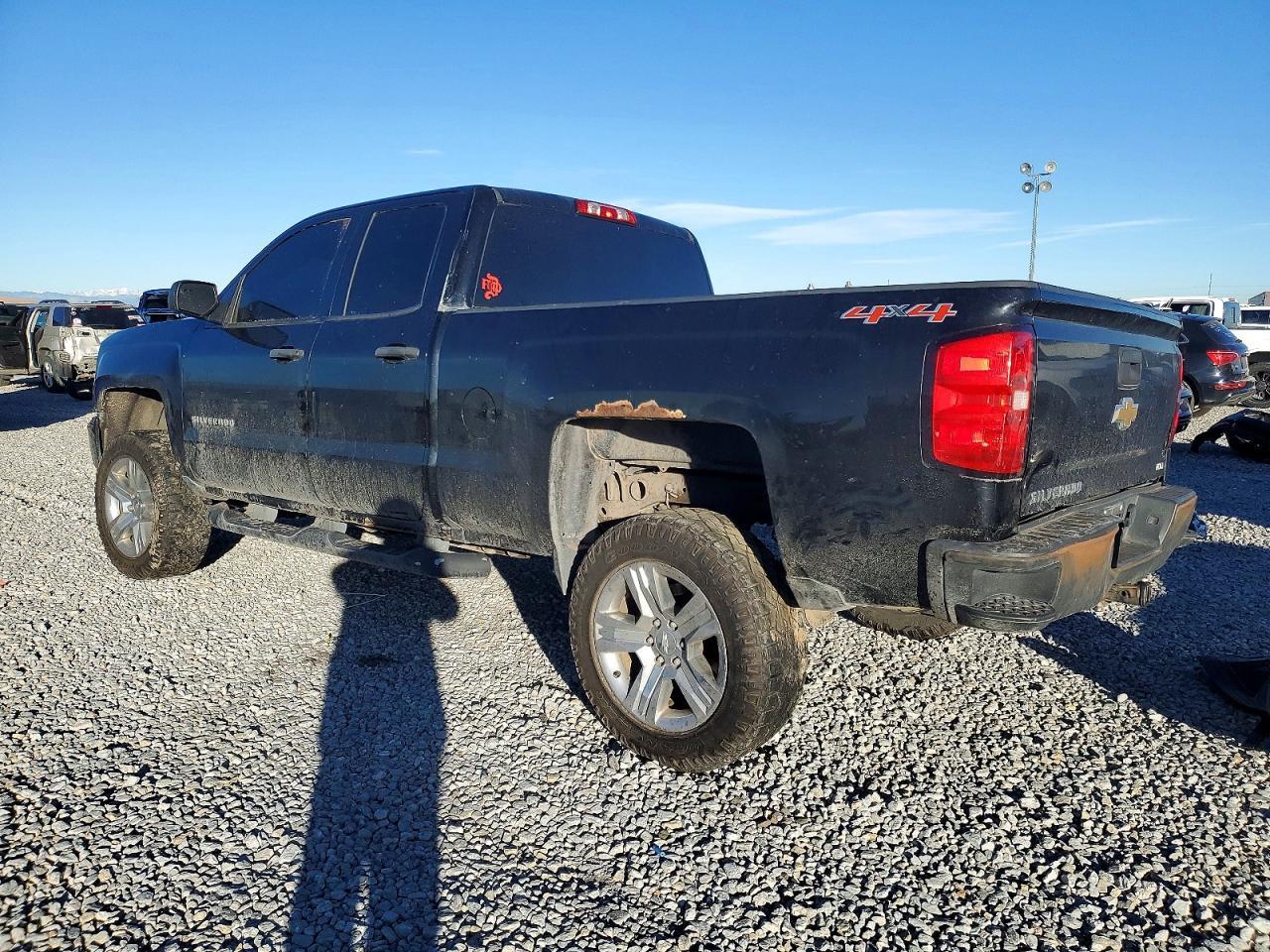 2016 Chevrolet Silverado K1500 Custom