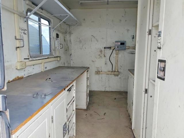 2000 Pelsue Fiber Optic Splicing Trailer