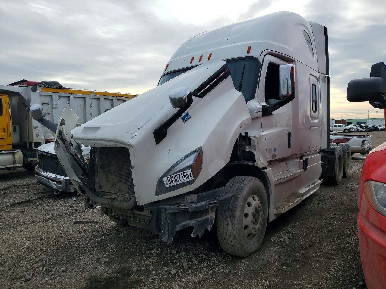 2018 Freigliner 2018 Freightliner Cascadia 126 Semi Truck