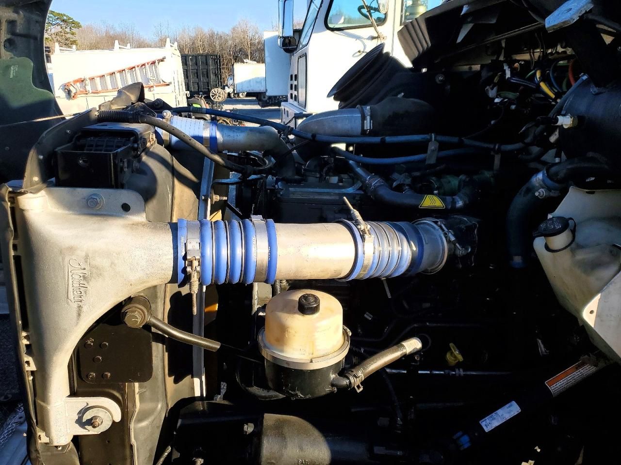 2017 Kenworth T370 Semi Truck