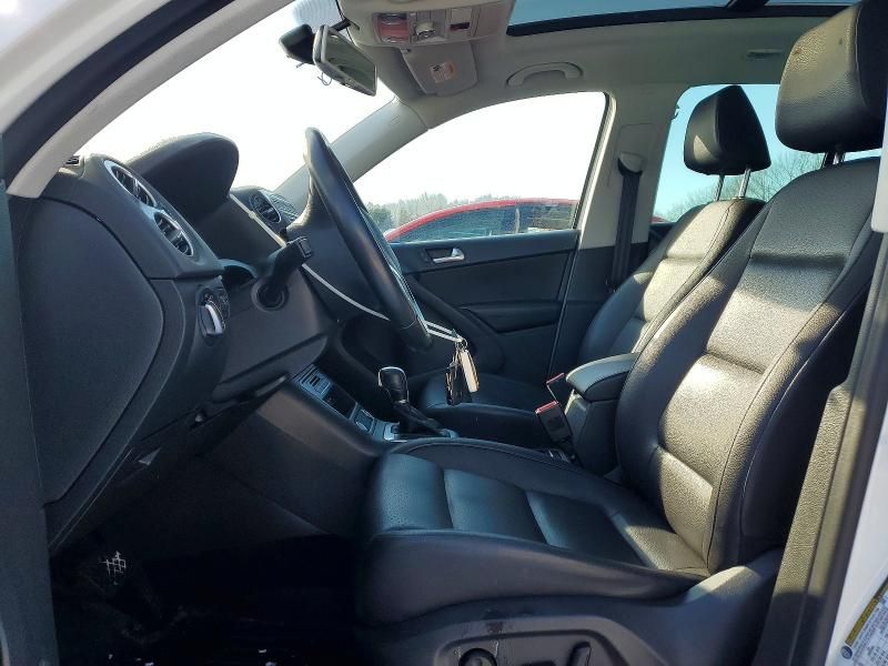 2016 Volkswagen Tiguan s