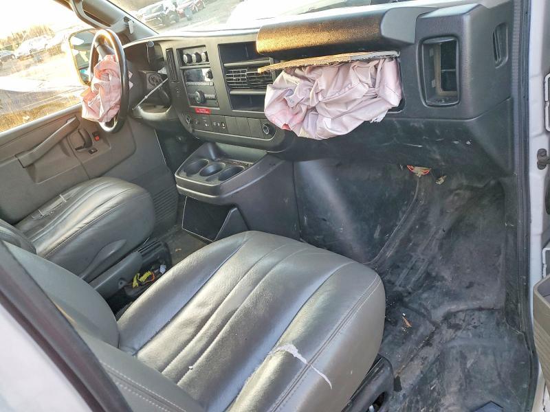 2020 Chevrolet Express G2500