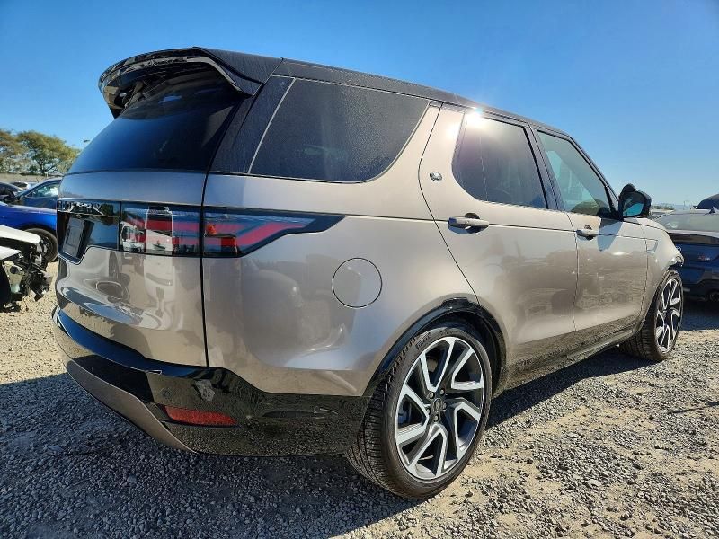2025 Land Rover Discovery Dynamic se