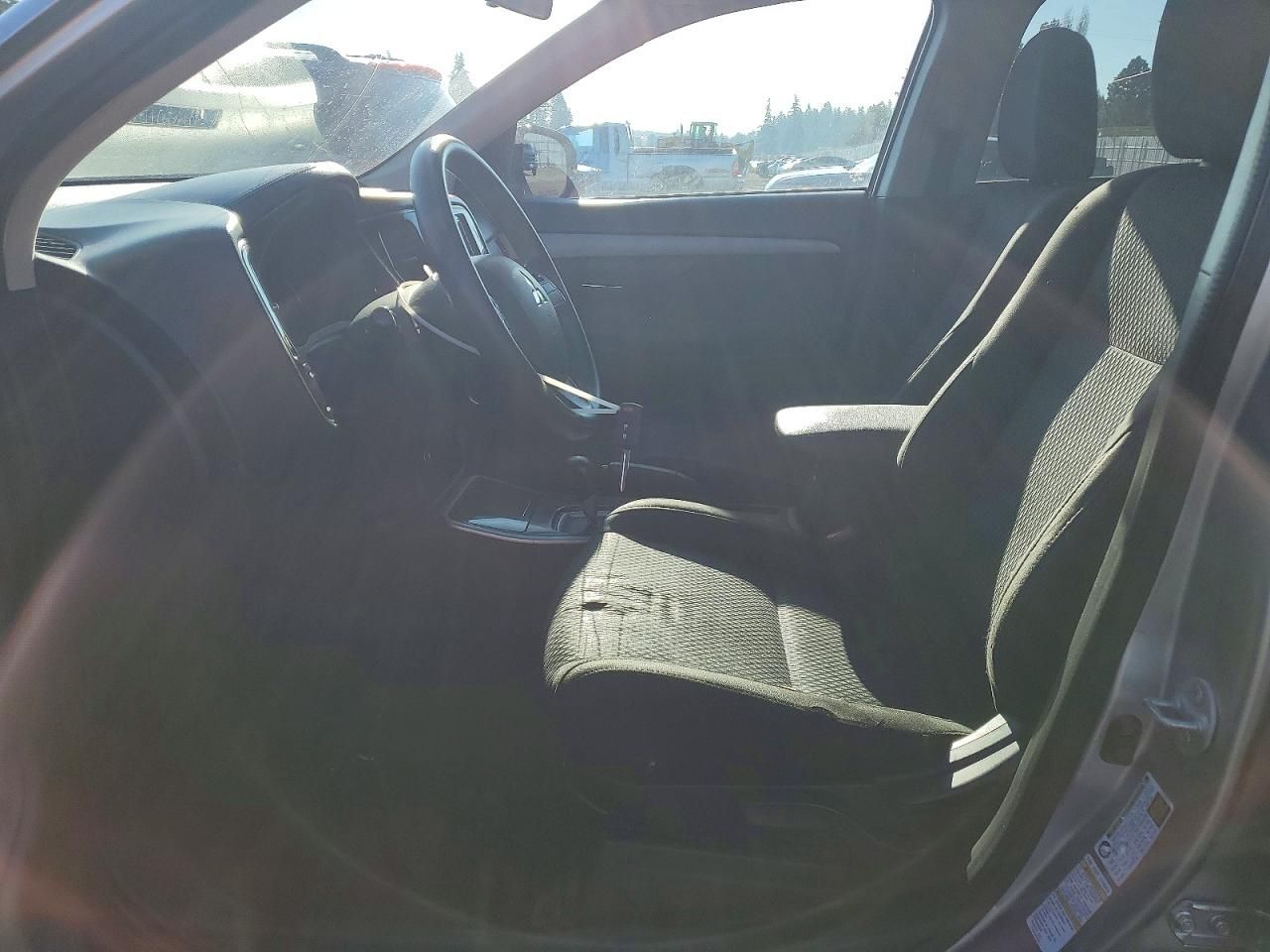 2018 Mitsubishi Outlander es