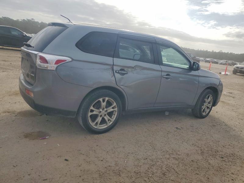 2014 Mitsubishi Outlander se