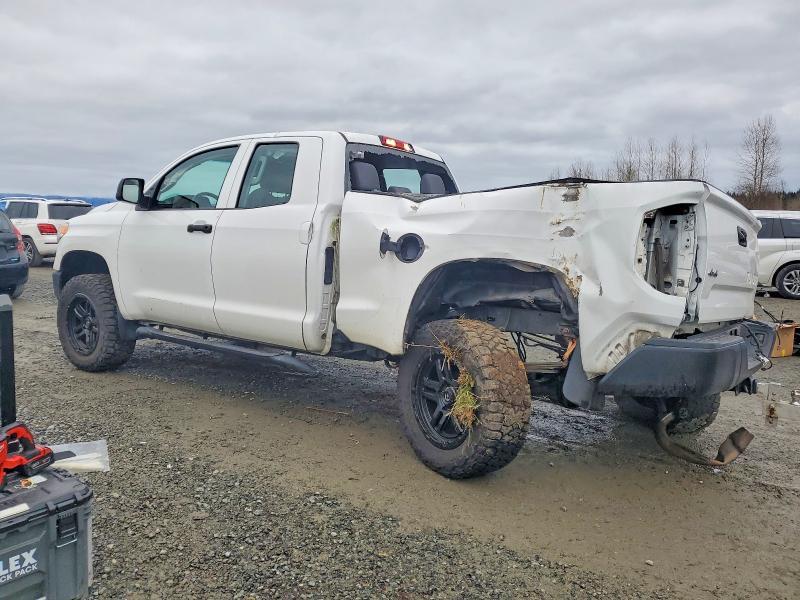 2016 Toyota Tundra Double cab sr
