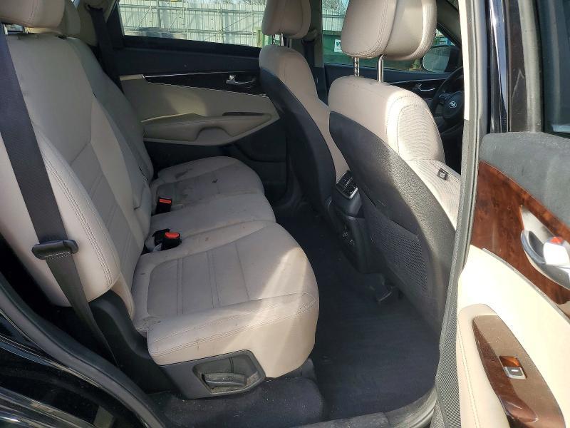 2016 KIA Sorento lx