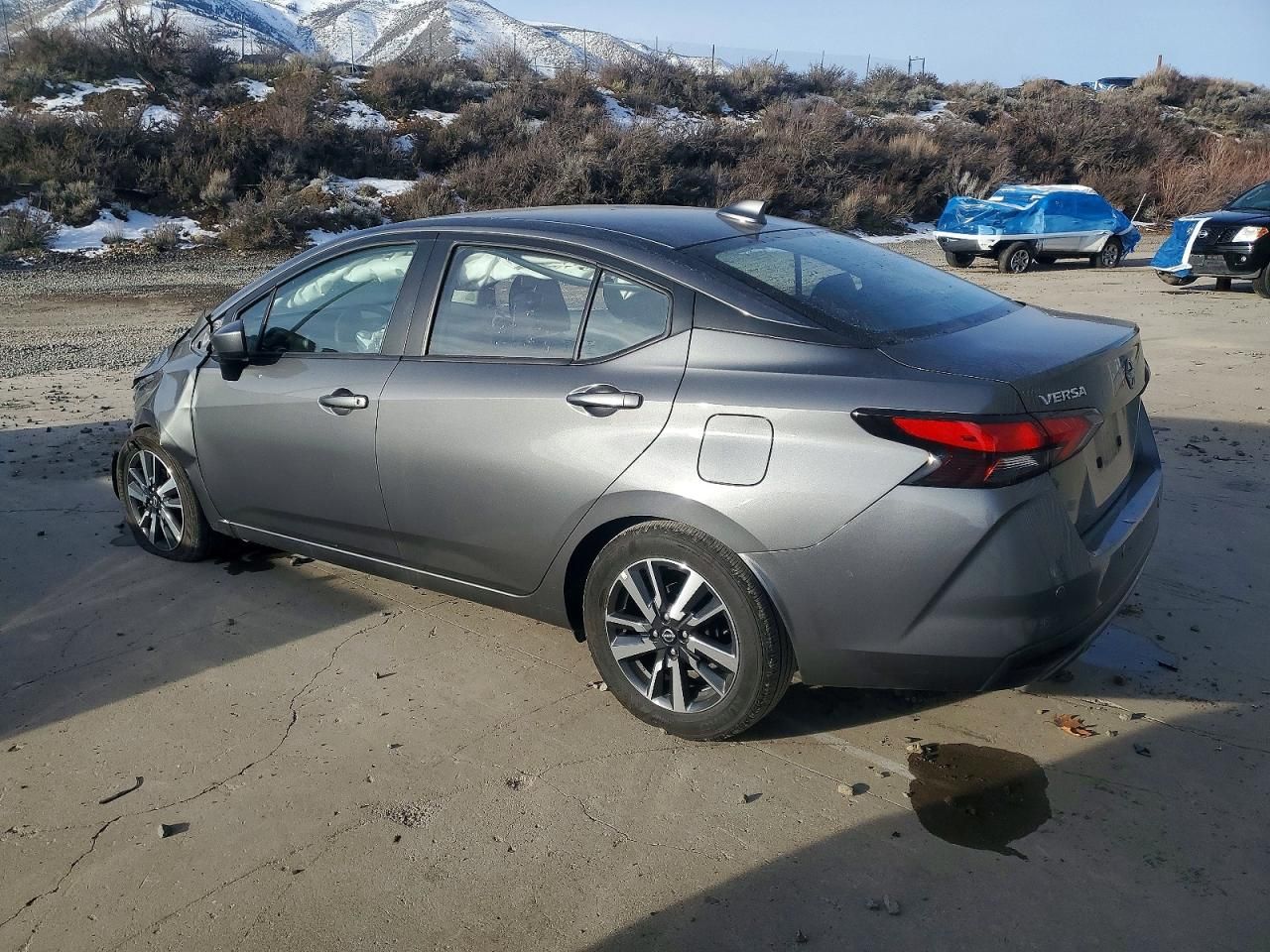 2025 Nissan Versa sv