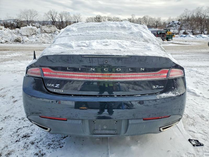 2013 Lincoln Townhouse MKZ