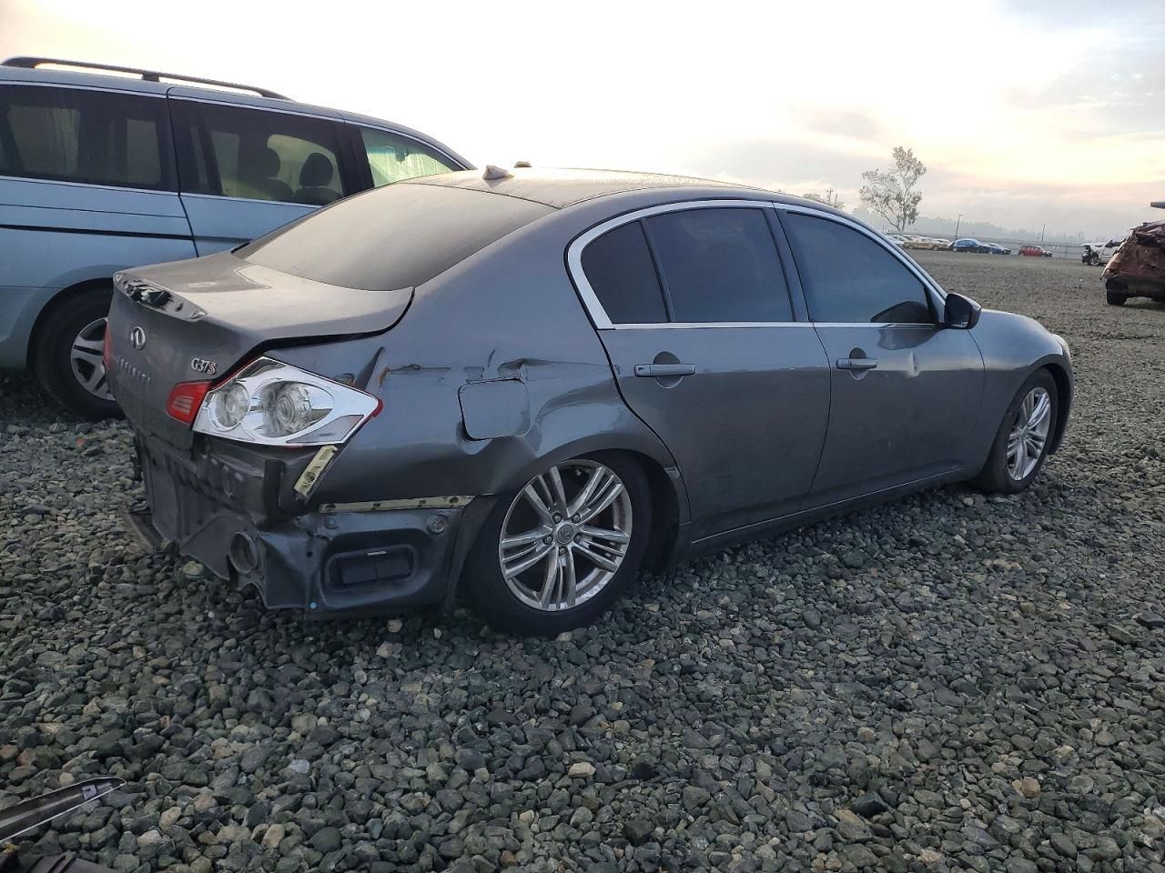 2011 Infiniti G37 Base