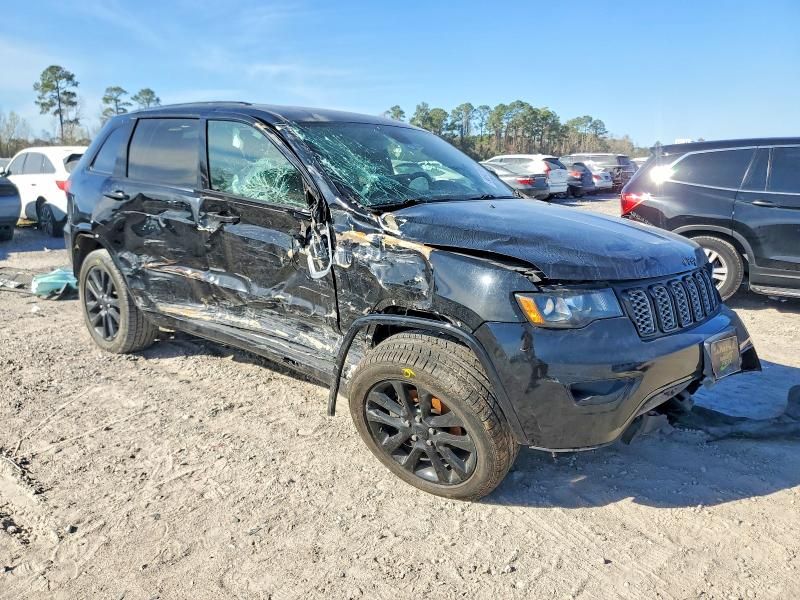 2020 Jeep Grand Cherokee Laredo