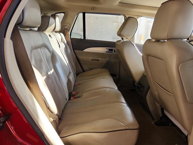 2013 Lincoln Townhouse MKX